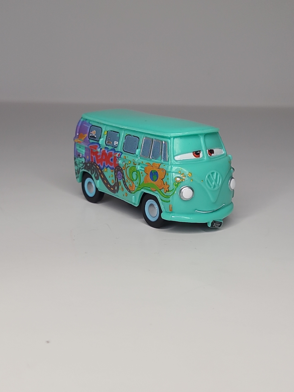 Disney Pixar Cars Fillmore VW Volkswagen Bus Hippie Van Plastic Figure